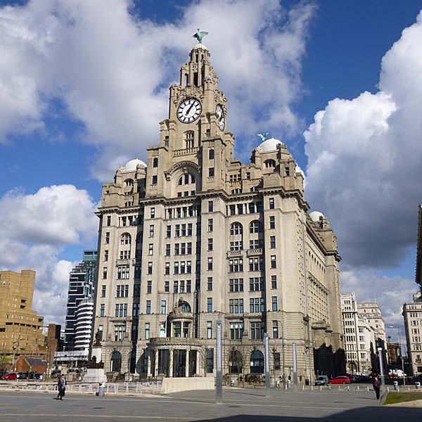 Craig Smith Music pianist for The Royal Liver Building weddings