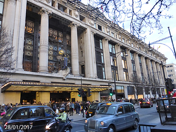 Louis Vuitton London Selfridges, 400 Oxford Street, Selfridges, London, W1A  1AB