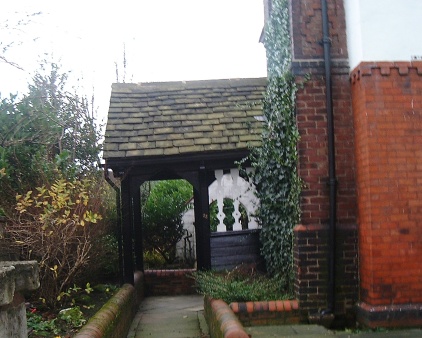 Porch attached to Fencegate and Redcroft