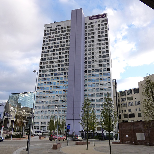 21+ toll Bild Manchester Premier Inn / Hotel Premier Inn Manchester Altrincham 3 United Kingdom From Us 120 Booked - Indulge in some retail therapy at manchester arndale shopping centre or the trafford centre.