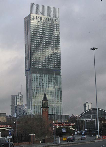 The Beetham Hilton Tower