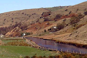 Summit level
                      of the Rochdale Canal © Martin Clark